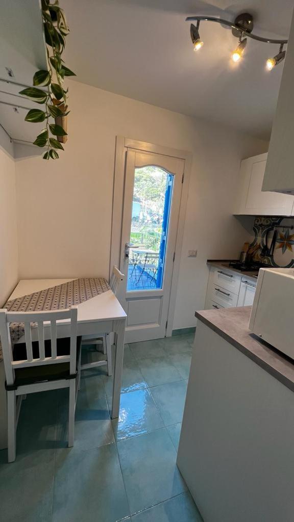 Luxury Apartments Caucich Λίπαρι Εξωτερικό φωτογραφία